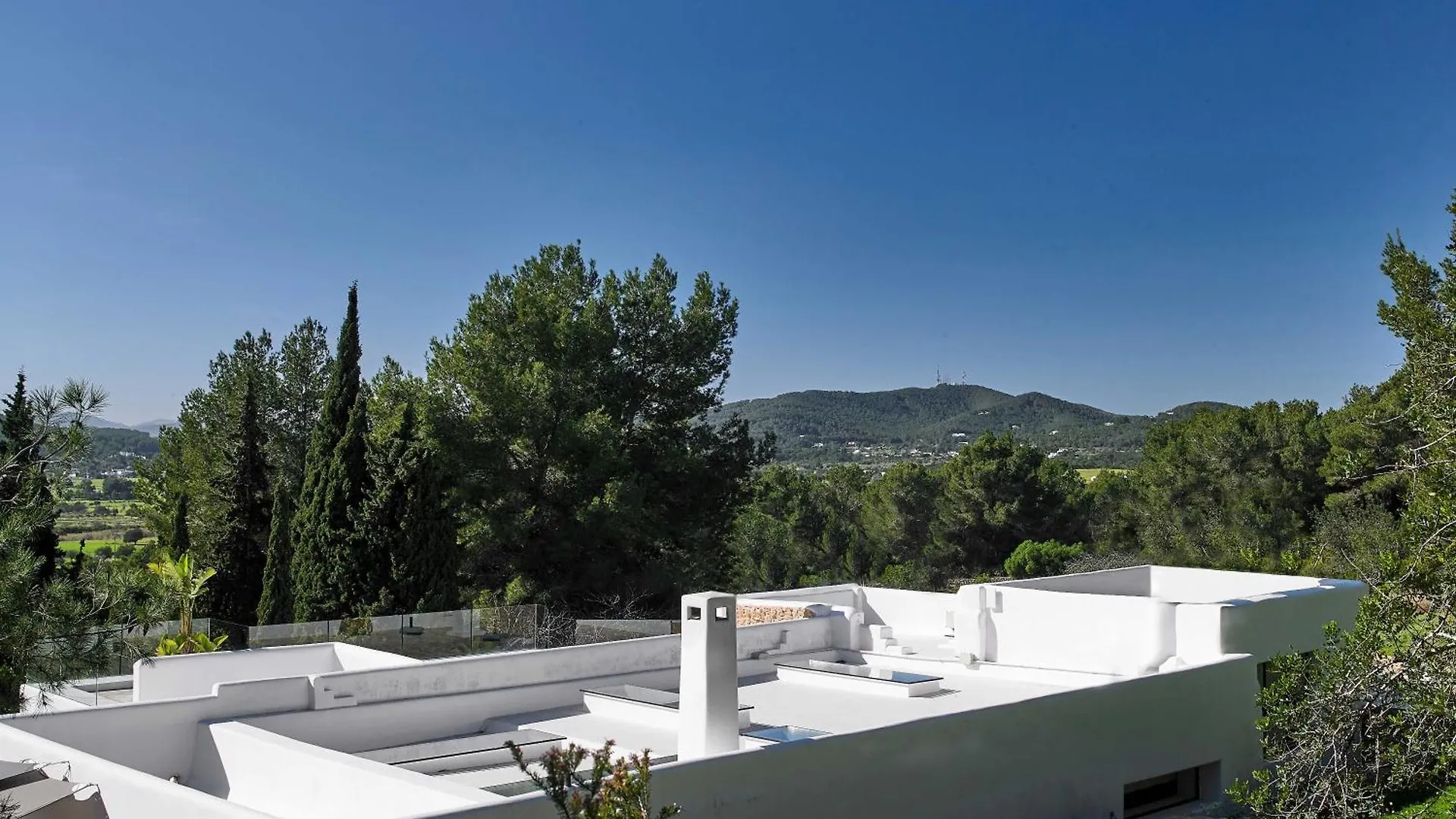Stylish 5 Bedroom Luxury Villa With Pool And Sauna Santa Eularia des Riu